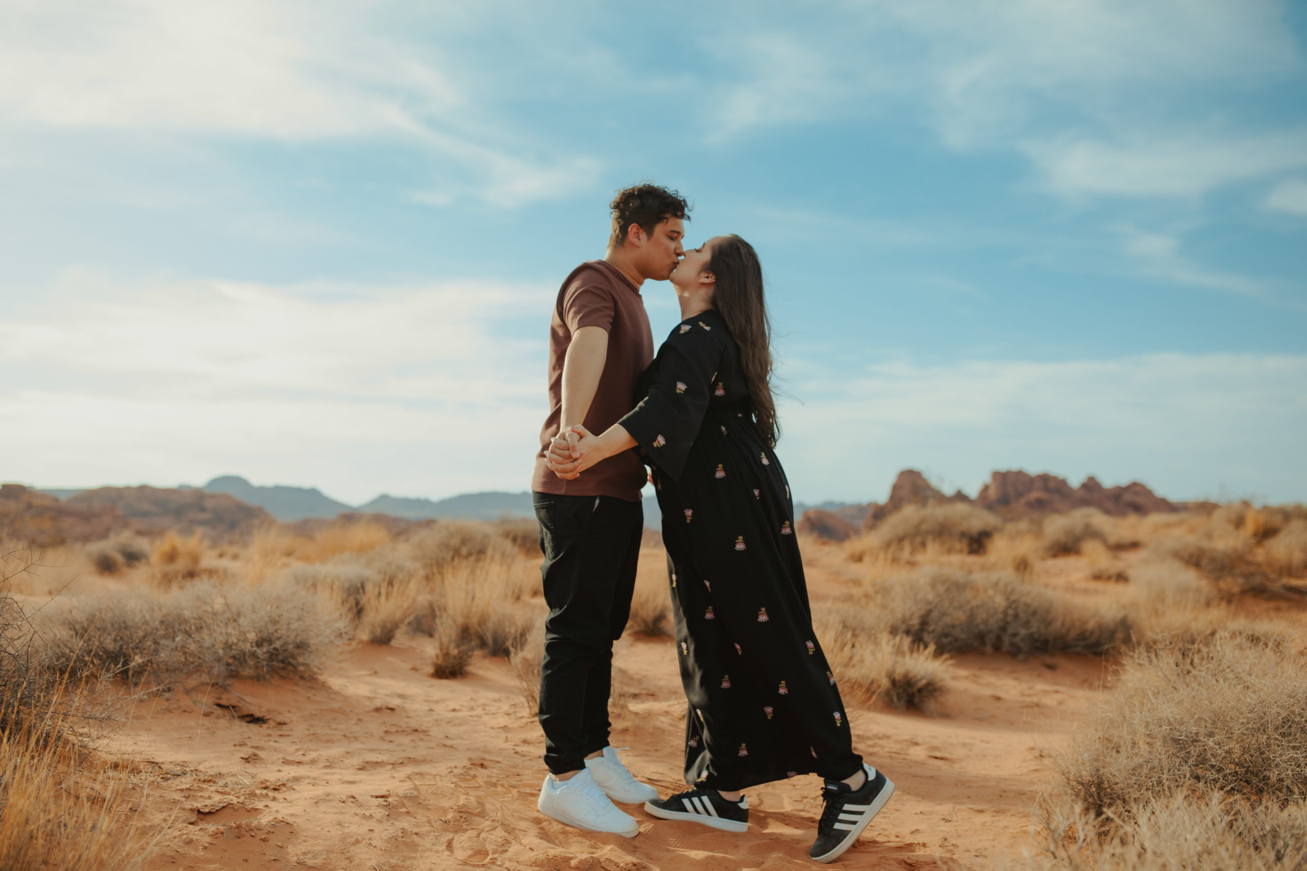 Cute couple kissing in valley of fire