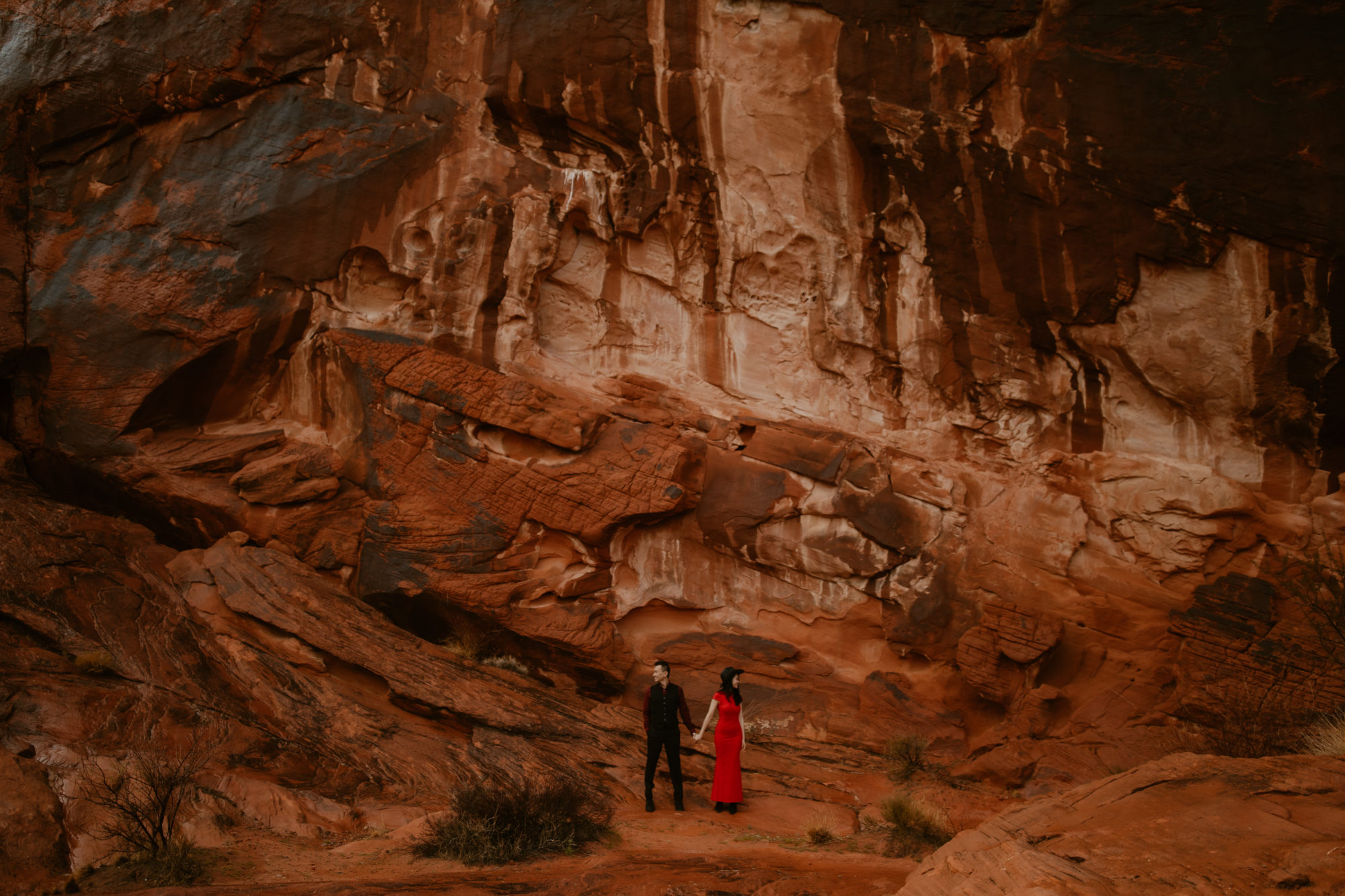 How To Apply For A Commercial Photography Permit At The Valley Of Fire l Adventure Elopement Photographer
