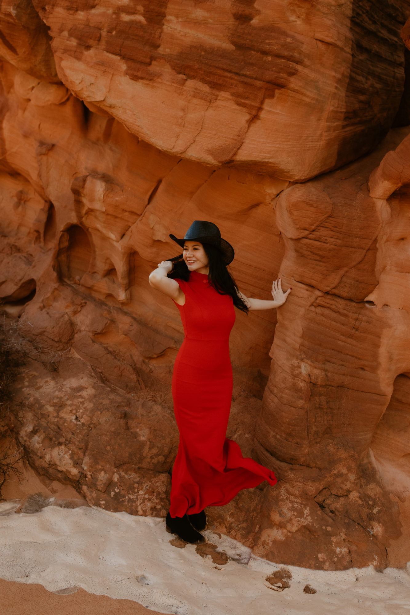 How To Apply For A Commercial Photography Permit At The Valley Of Fire l Adventure Elopement Photographer