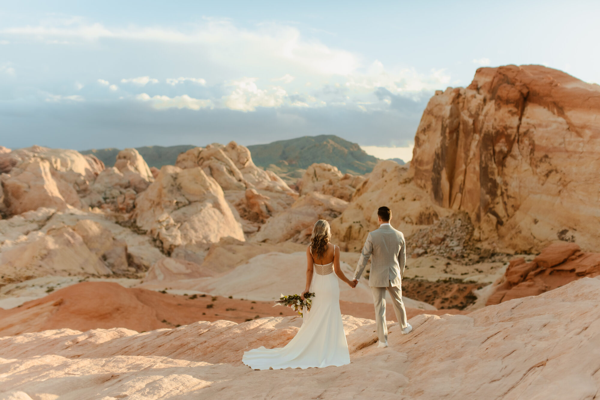 Valley Of Fire Desert Elopement, adventure elopement photographer
