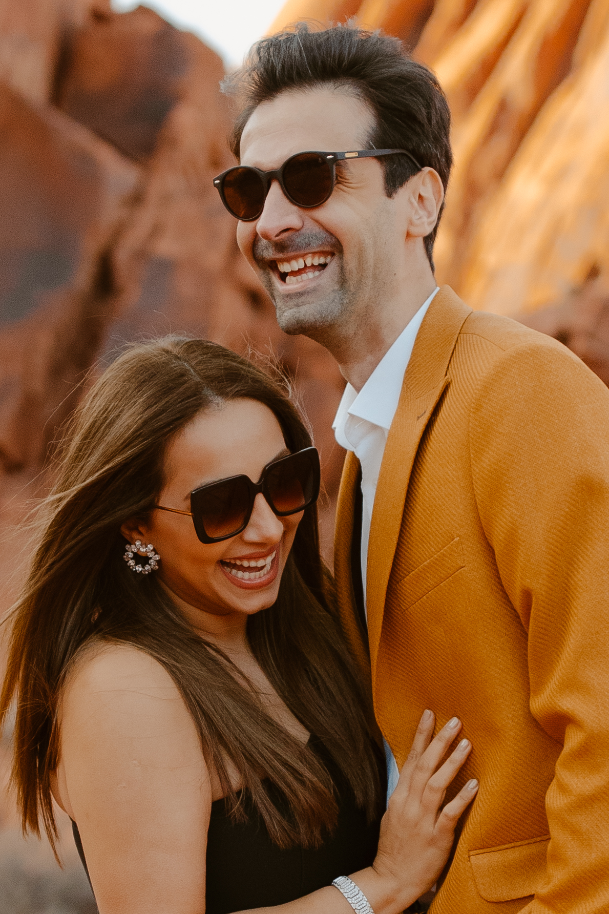 What To Wear For Your Engagement Photos, adventure engagement photographer