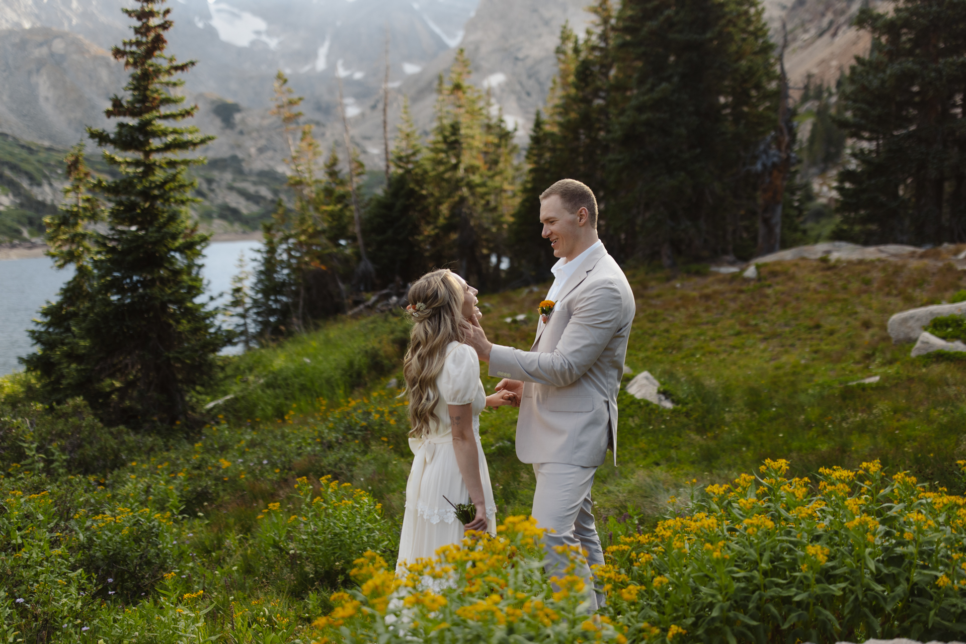 Colorado Elopement Photographer