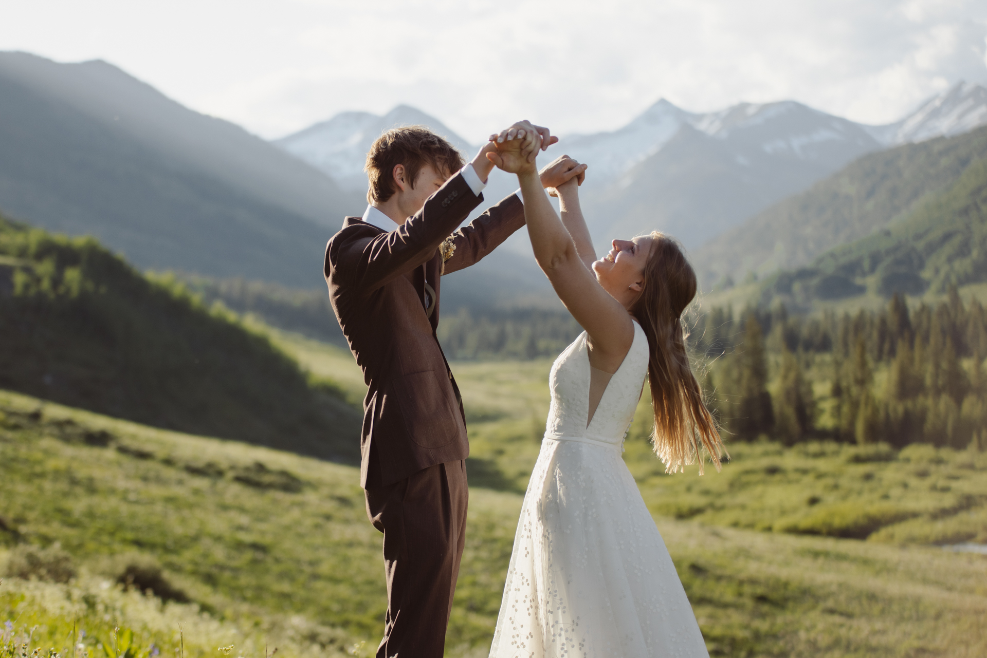 Colorado Elopement Photographer